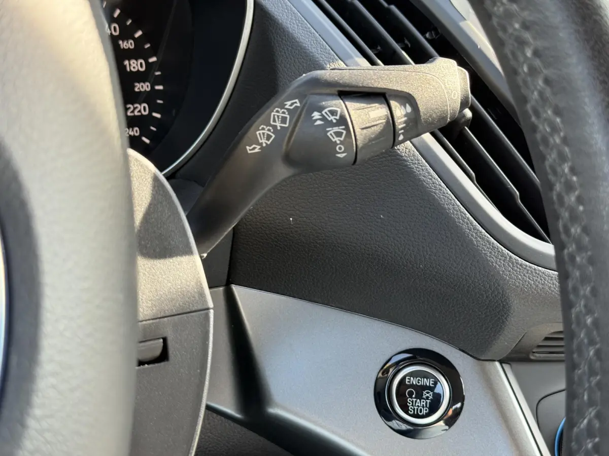 1.5 EcoBoost Trend Ultimate 2e Eigenaar,Navi,Dealer Onderhouden,Clima,Cruise,Apple Carplay/Android Auto,Pdc,6 Bak,120pkApk tot 07-2027