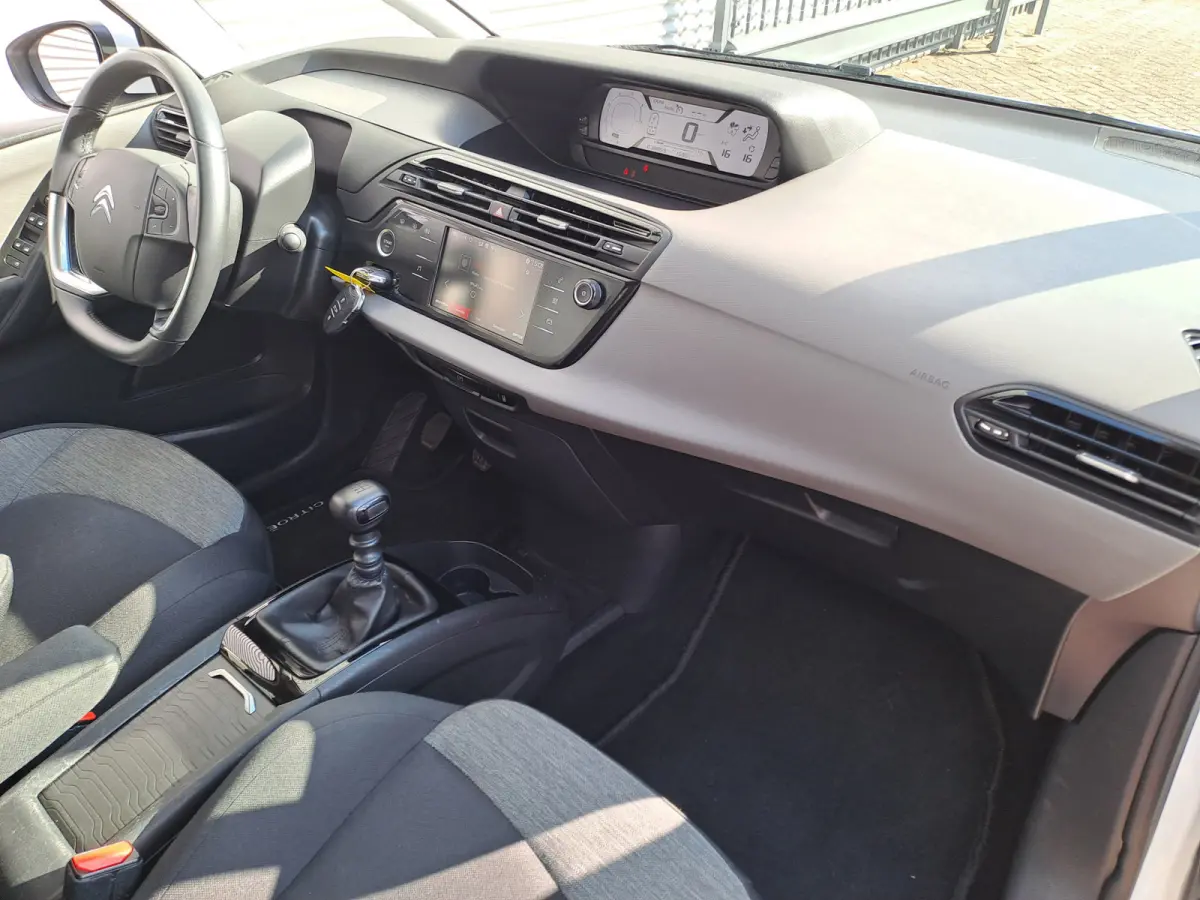 7 Persoons 1.2 PureTech | Clima | Cruise control | 3e zitrij | Bluetooth | 7 - ZITTER | 7 - PERSONEN
