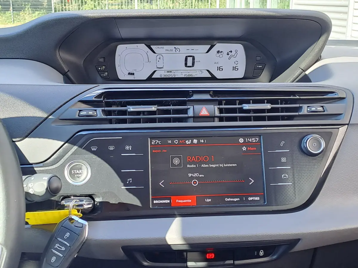 7 Persoons 1.2 PureTech | Clima | Cruise control | 3e zitrij | Bluetooth | 7 - ZITTER | 7 - PERSONEN