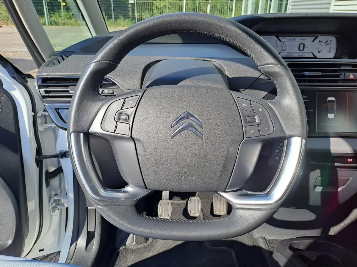 7 Persoons 1.2 PureTech | Clima | Cruise control | 3e zitrij | Bluetooth | 7 - ZITTER | 7 - PERSONEN