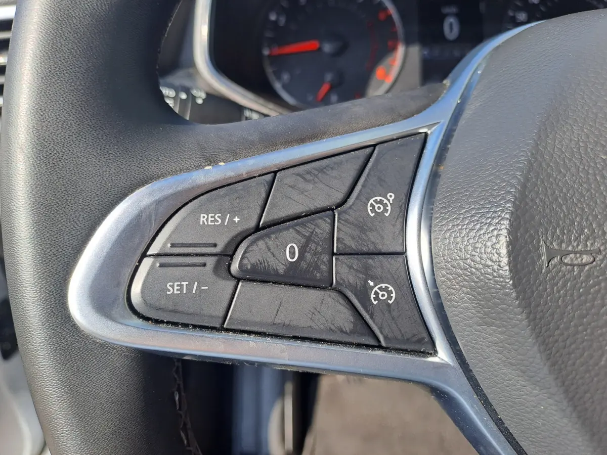 1.0 TCe 90 Equilibre | Navi | Cruise | Apple Carplay/Android Auto