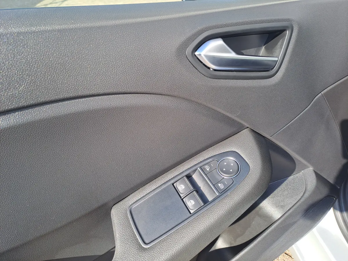 1.0 TCe 90 Equilibre | Navi | Cruise | Apple Carplay/Android Auto