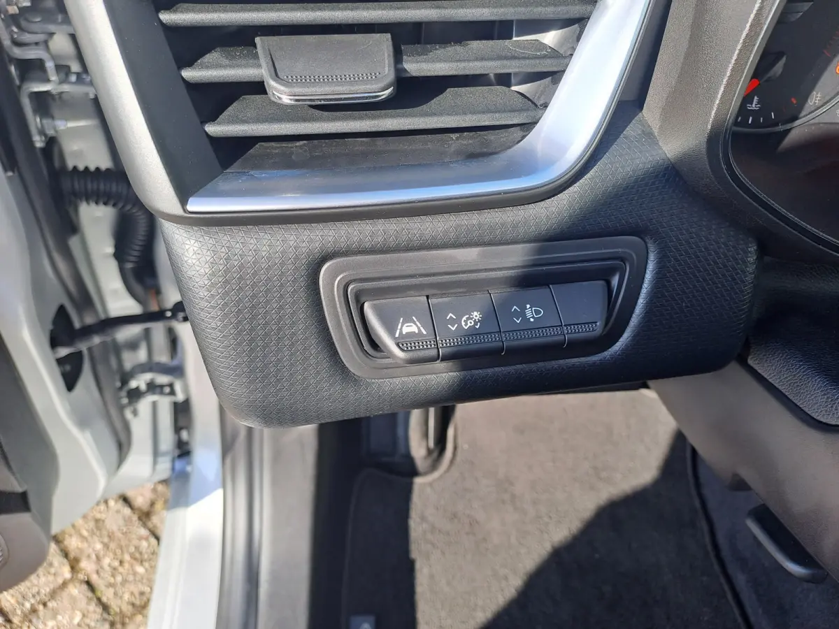 1.0 TCe 90 Equilibre | Navi | Cruise | Apple Carplay/Android Auto