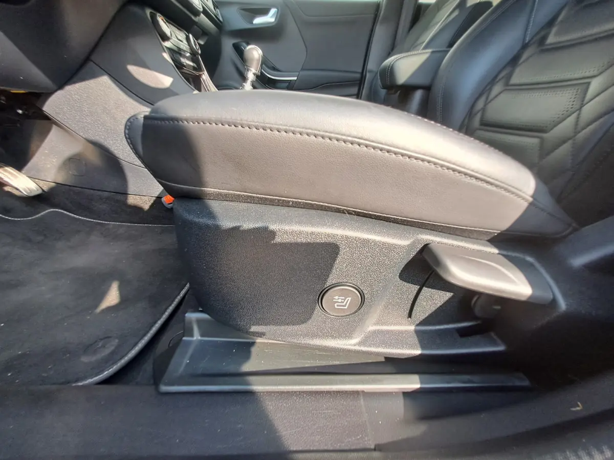 1.0 EcoBoost ST-Line X Vignale | B&O | Leer | Massage Stoelen | verwarmbare voorruit | Navi | ECC | Camera