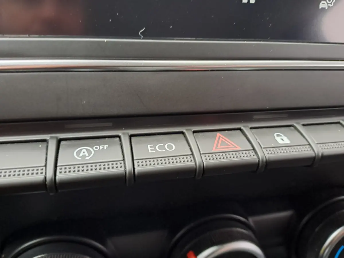 1.0 TCe 90 Equilibre | Navi | Cruise | Apple Carplay/Android Auto