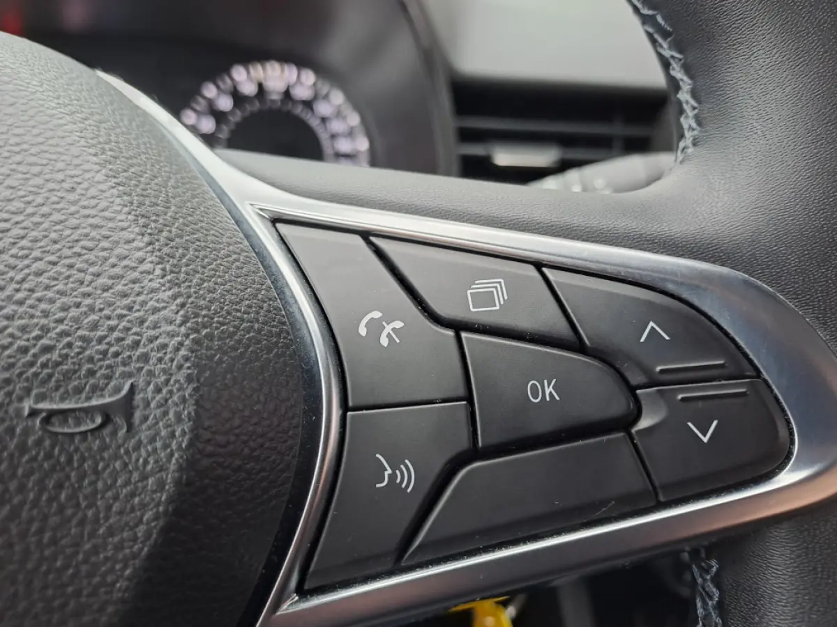 1.0 TCe 90 Equilibre | Navi | Cruise | Apple Carplay/Android Auto