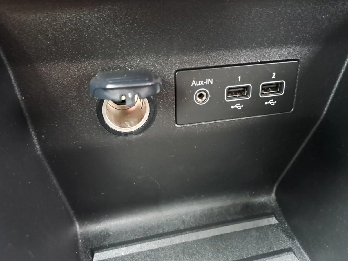 1.0 TCe 90 Equilibre | Navi | Cruise | Apple Carplay/Android Auto