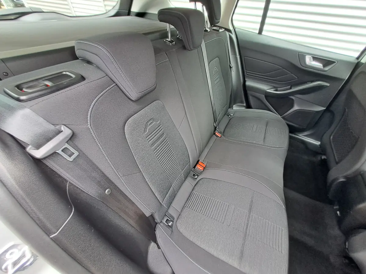 1.0 EcoBoost Active Business | Navi | PDC | Cruise | Trekhaak | ECC | Stoel, Stuur, Voorruit verwarming