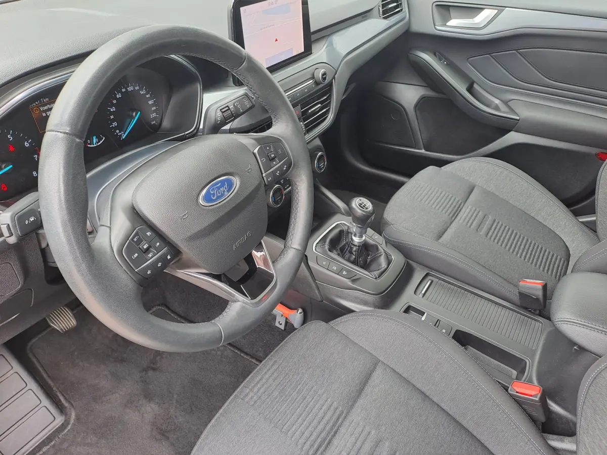 1.0 EcoBoost Active Business | Navi | PDC | Cruise | Trekhaak | ECC | Stoel, Stuur, Voorruit verwarming