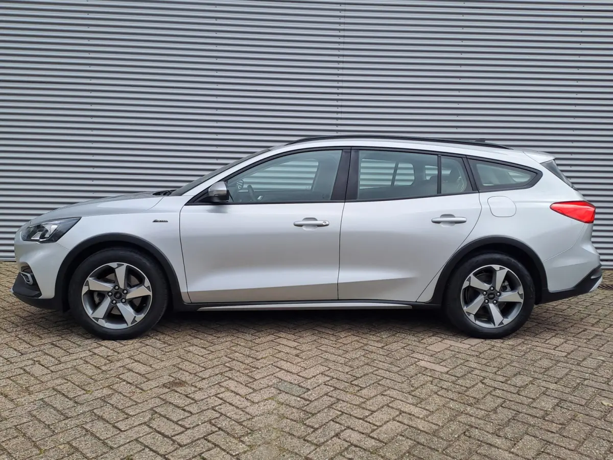 1.0 EcoBoost Active Business | Navi | PDC | Cruise | Trekhaak | ECC | Stoel, Stuur, Voorruit verwarming