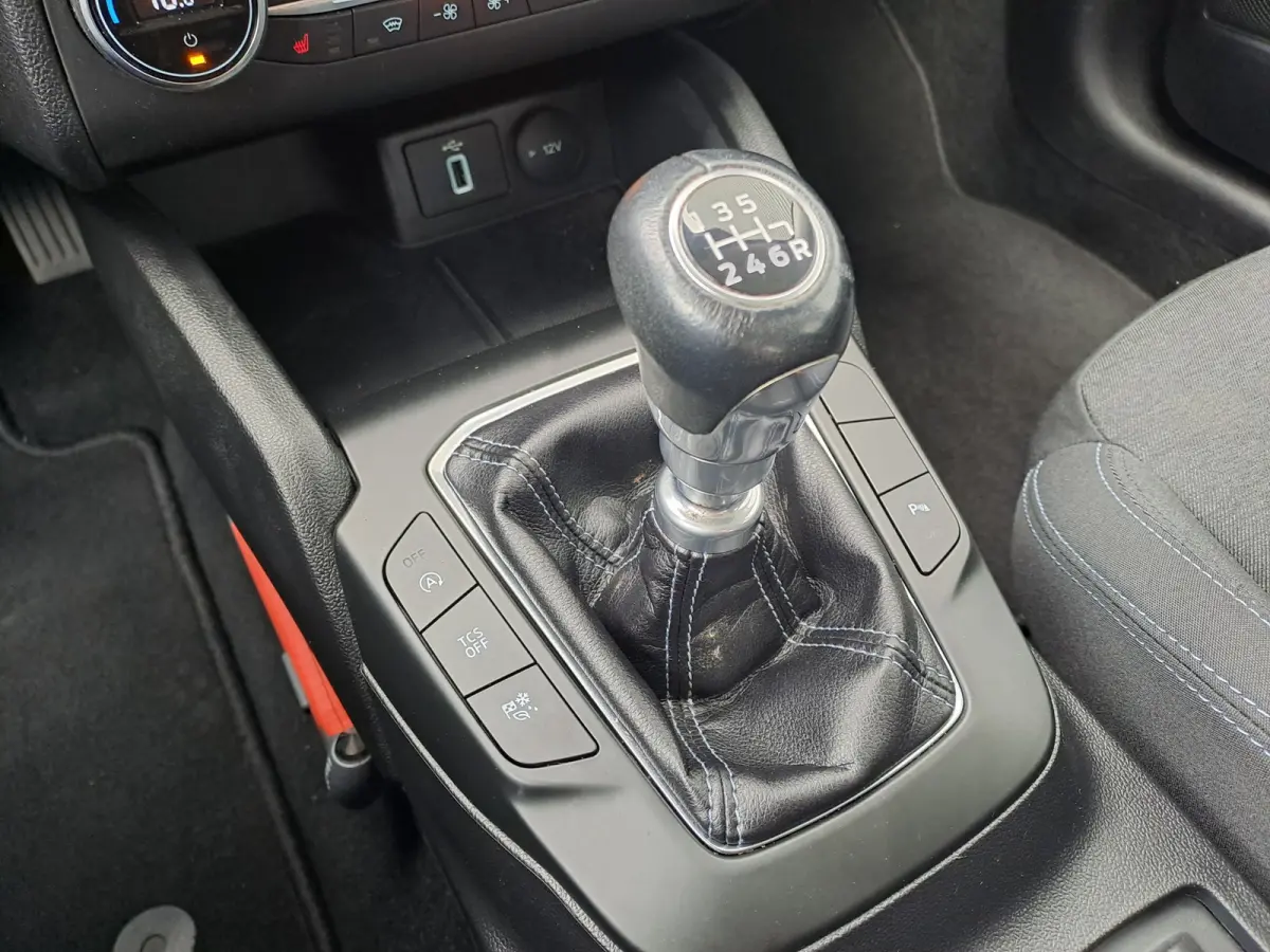 1.0 EcoBoost Active Business | Navi | PDC | Cruise | Trekhaak | ECC | Stoel, Stuur, Voorruit verwarming