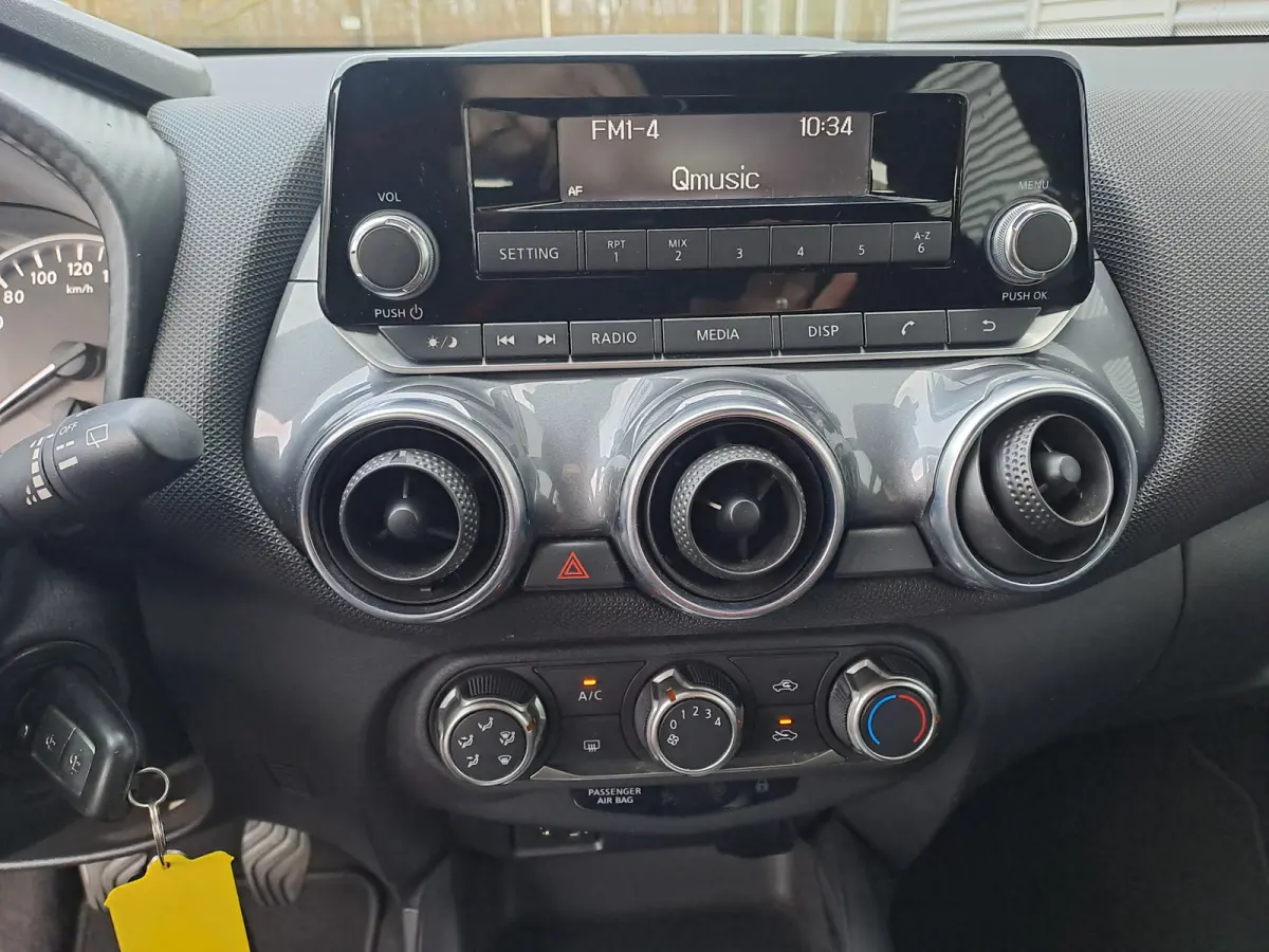 1.0 DIG-T Visia | Airco | Cruise | DAB | Bluetooth | Rijstrooksensor met correctie | Isofix