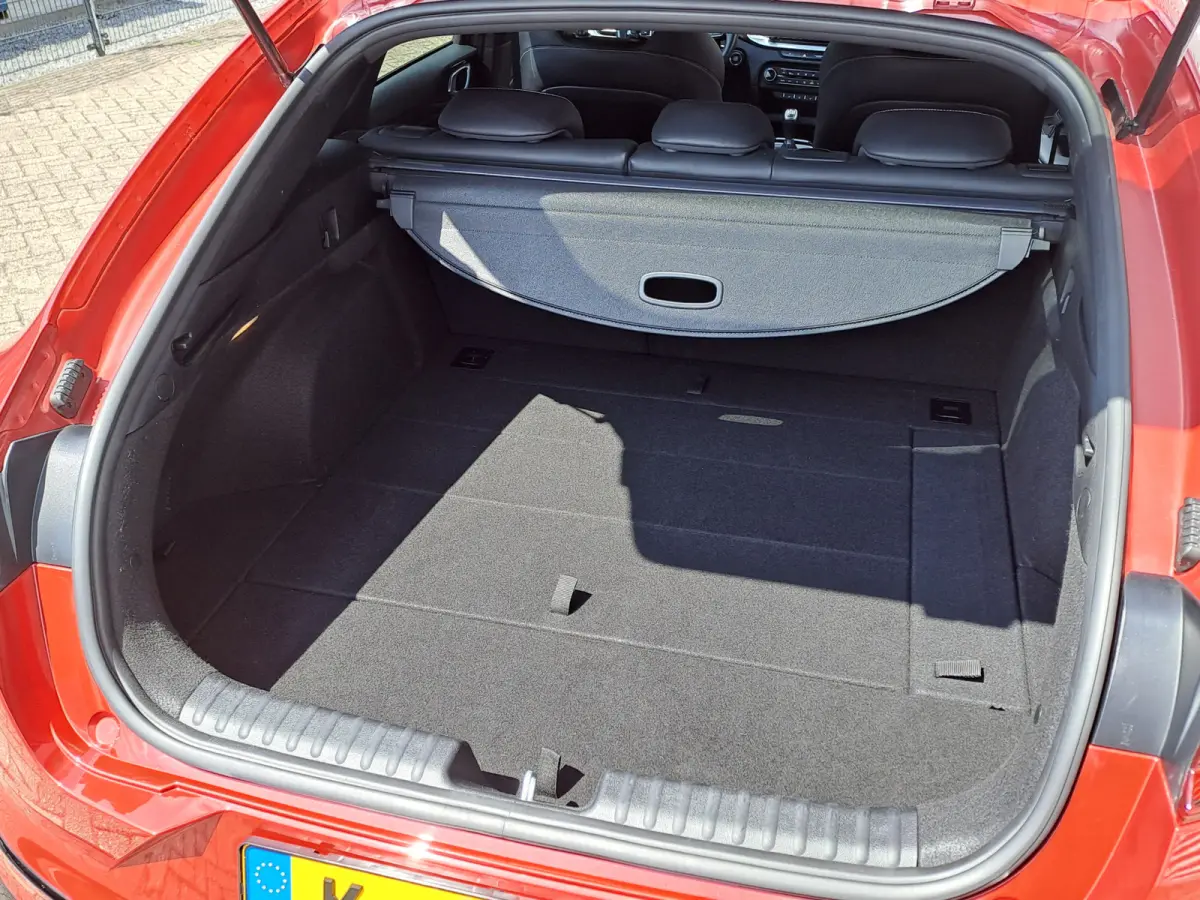 1.0 T-GDI GT-Line | Navigatie | Elektr. schuif/kanteldak | Camera | Apple Carplay/Android Auto Stoel en stuur verwarming | Sensoren