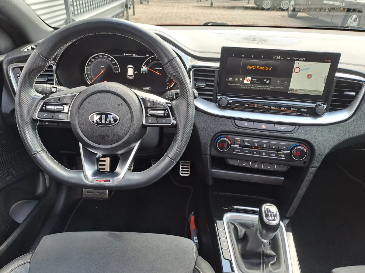 1.0 T-GDI GT-Line | Navigatie | Elektr. schuif/kanteldak | Camera | Apple Carplay/Android Auto Stoel en stuur verwarming | Sensoren
