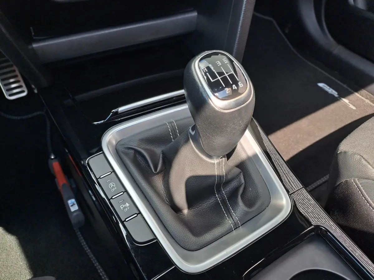 1.0 T-GDI GT-Line | Navigatie | Elektr. schuif/kanteldak | Camera | Apple Carplay/Android Auto Stoel en stuur verwarming | Sensoren