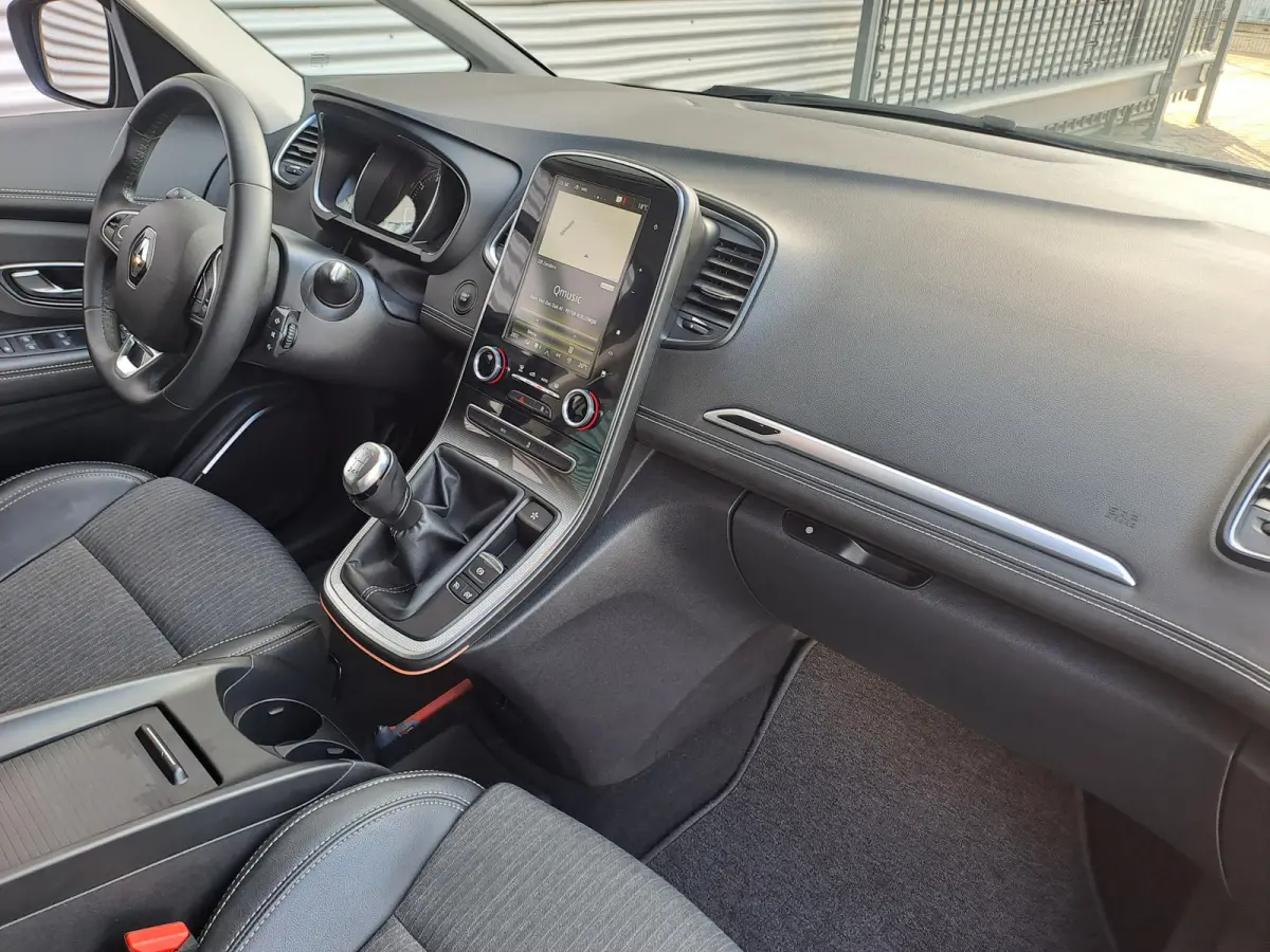 1.3 TCe Techno 7p. | Navigatie | Camera | Apple Carplay/Android Auto | Cruise | 7 zitter / persoons