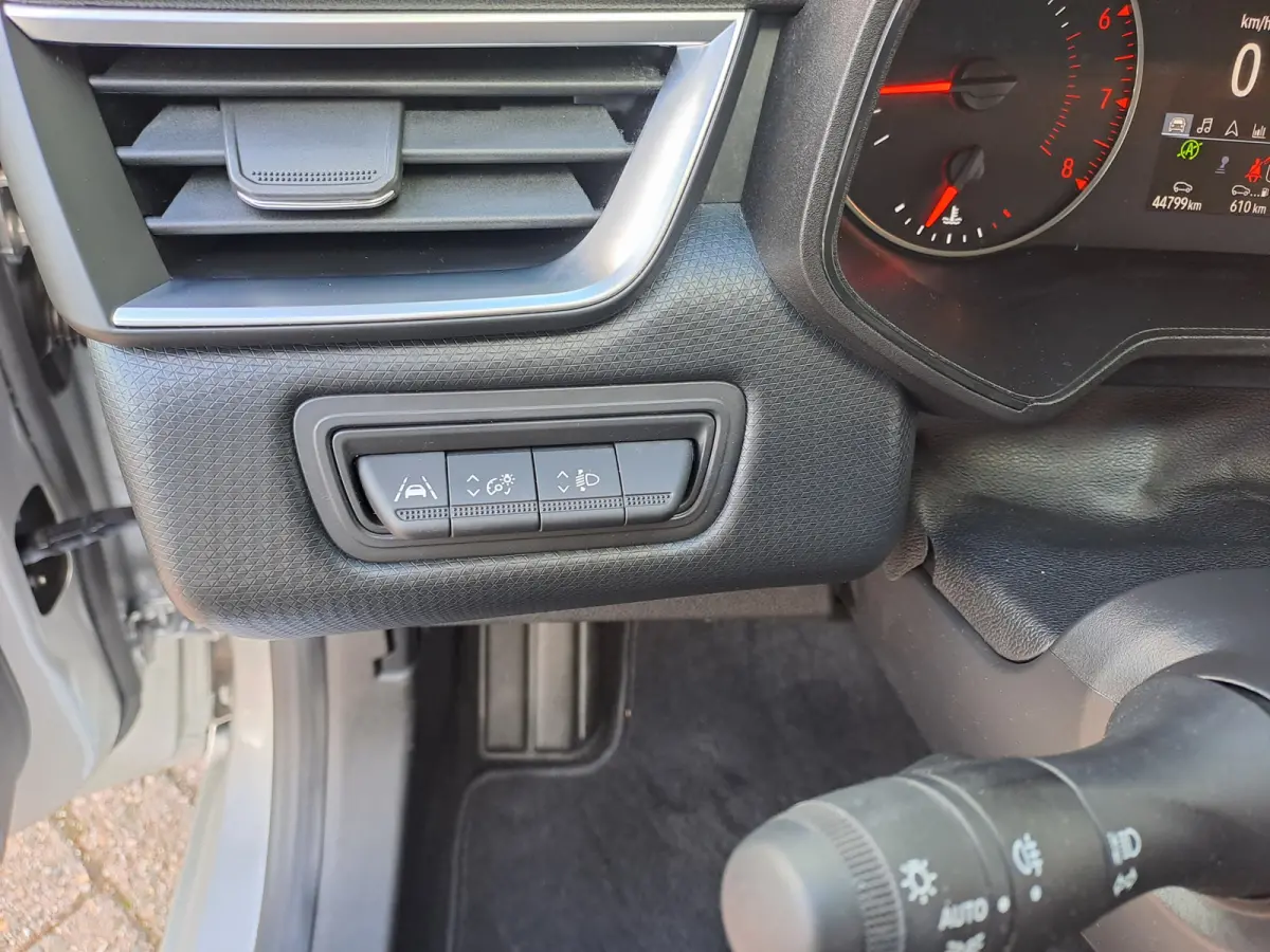1.0 TCe 90 Equilibre | Navi | Cruise | Apple Carplay/Android Auto