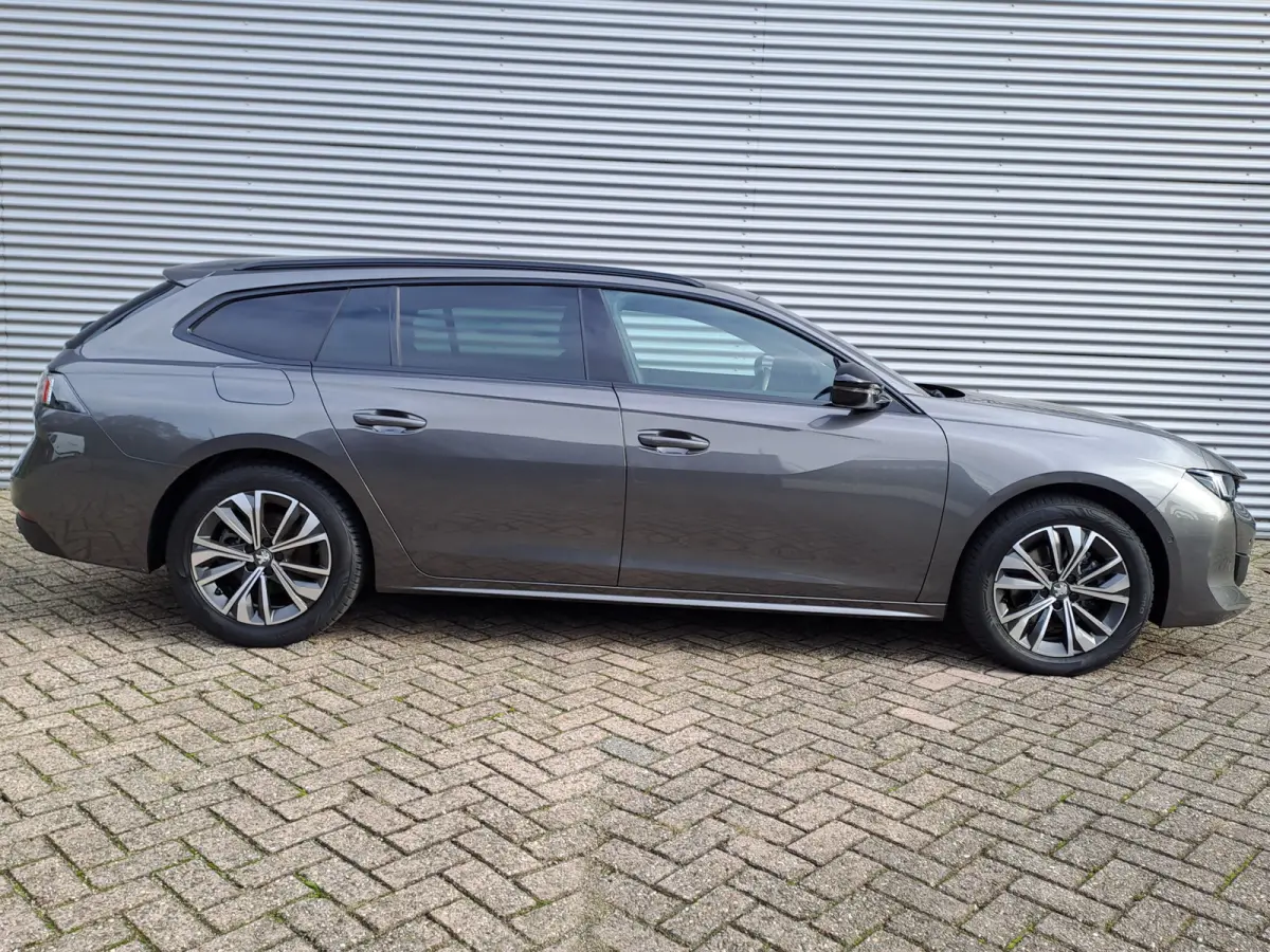 1.2 PureTech Allure Pack Business AUTOMAAT | Navigatie | Adaptieve Cruise | Climate | Sensoren | Rijstrooksensor met correctie | Apple Carplay/Android Auto | Dode hoek detector