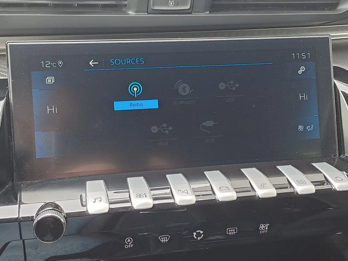 1.2 PureTech Allure Pack Business AUTOMAAT | Navigatie | Adaptieve Cruise | Climate | Sensoren | Rijstrooksensor met correctie | Apple Carplay/Android Auto | Dode hoek detector