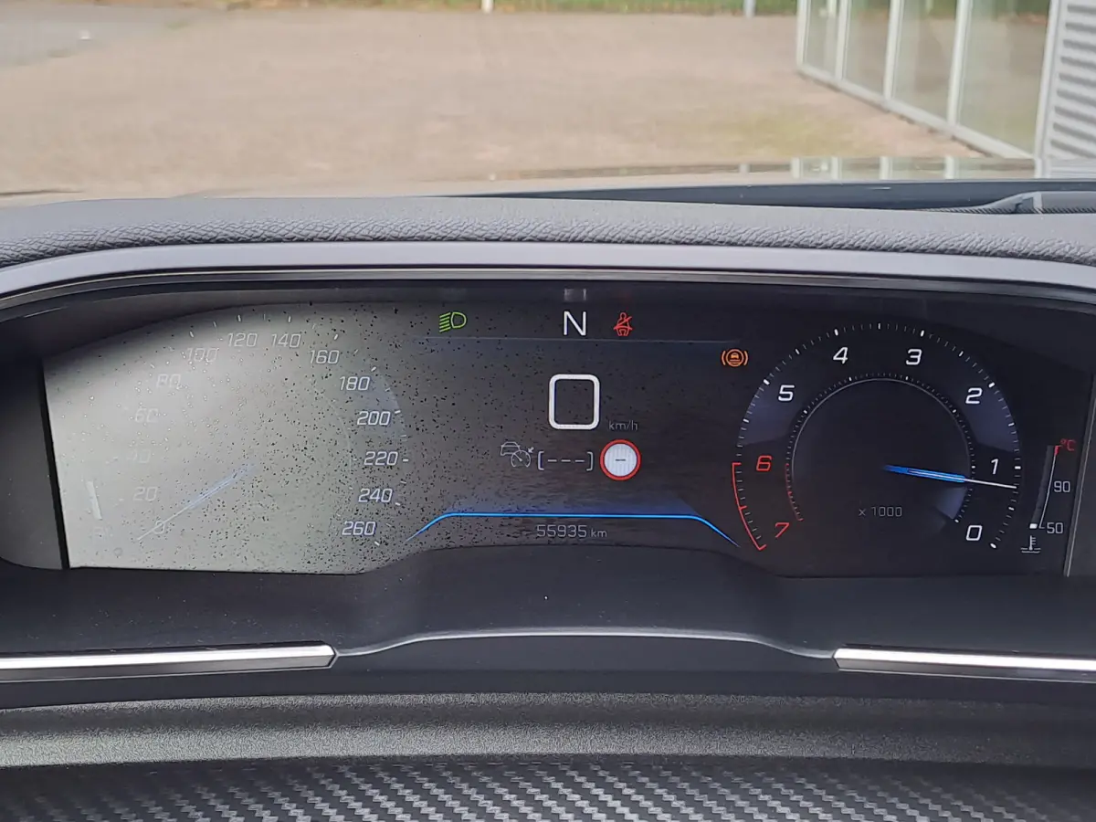 1.2 PureTech Allure Pack Business AUTOMAAT | Navigatie | Adaptieve Cruise | Climate | Sensoren | Rijstrooksensor met correctie | Apple Carplay/Android Auto | Dode hoek detector
