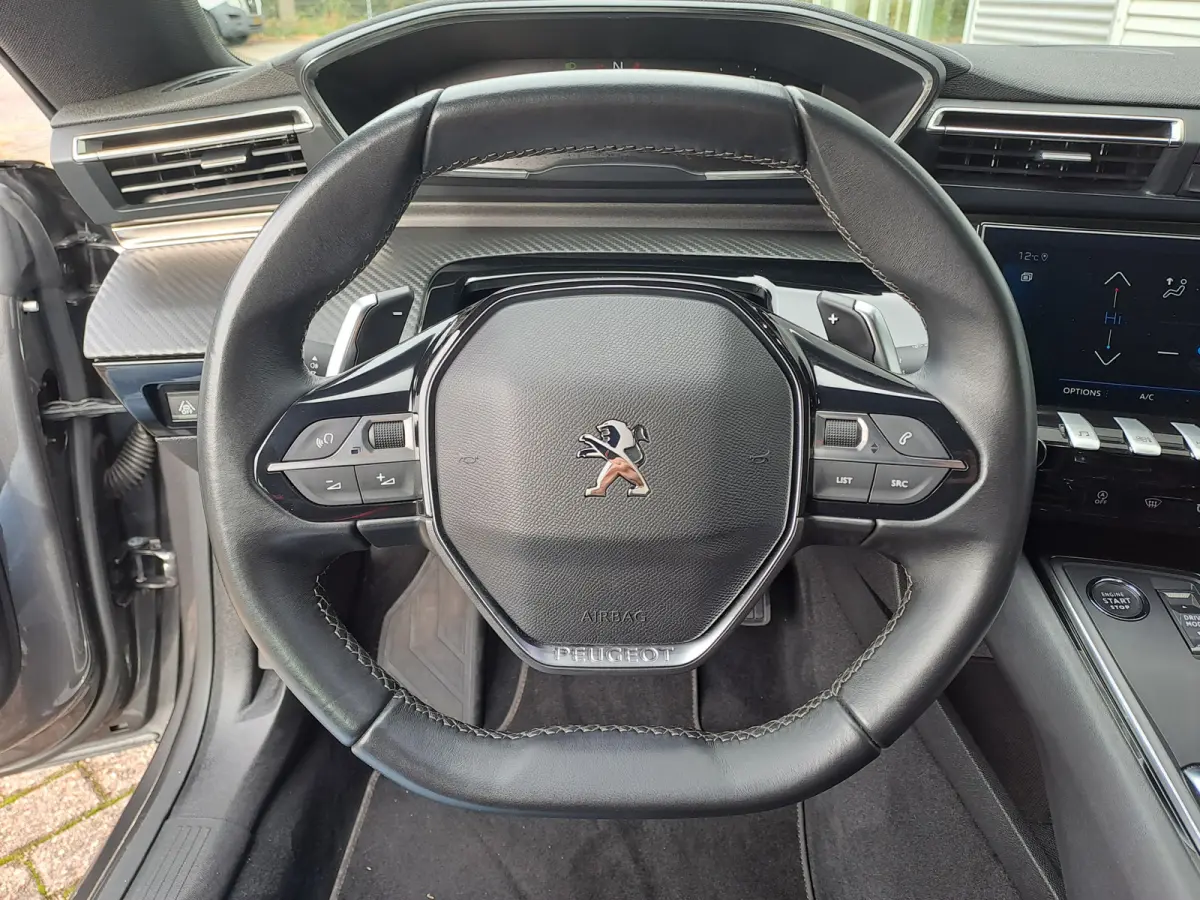 1.2 PureTech Allure Pack Business AUTOMAAT | Navigatie | Adaptieve Cruise | Climate | Sensoren | Rijstrooksensor met correctie | Apple Carplay/Android Auto | Dode hoek detector