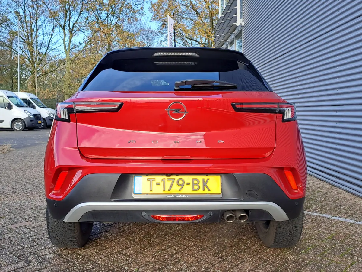 1.2 Turbo Elegance | Navi | Camera | LM Velgen | Cruise | Apple Carplay/Android Auto | Voorstoelen Verw. | Stuur Verw.
