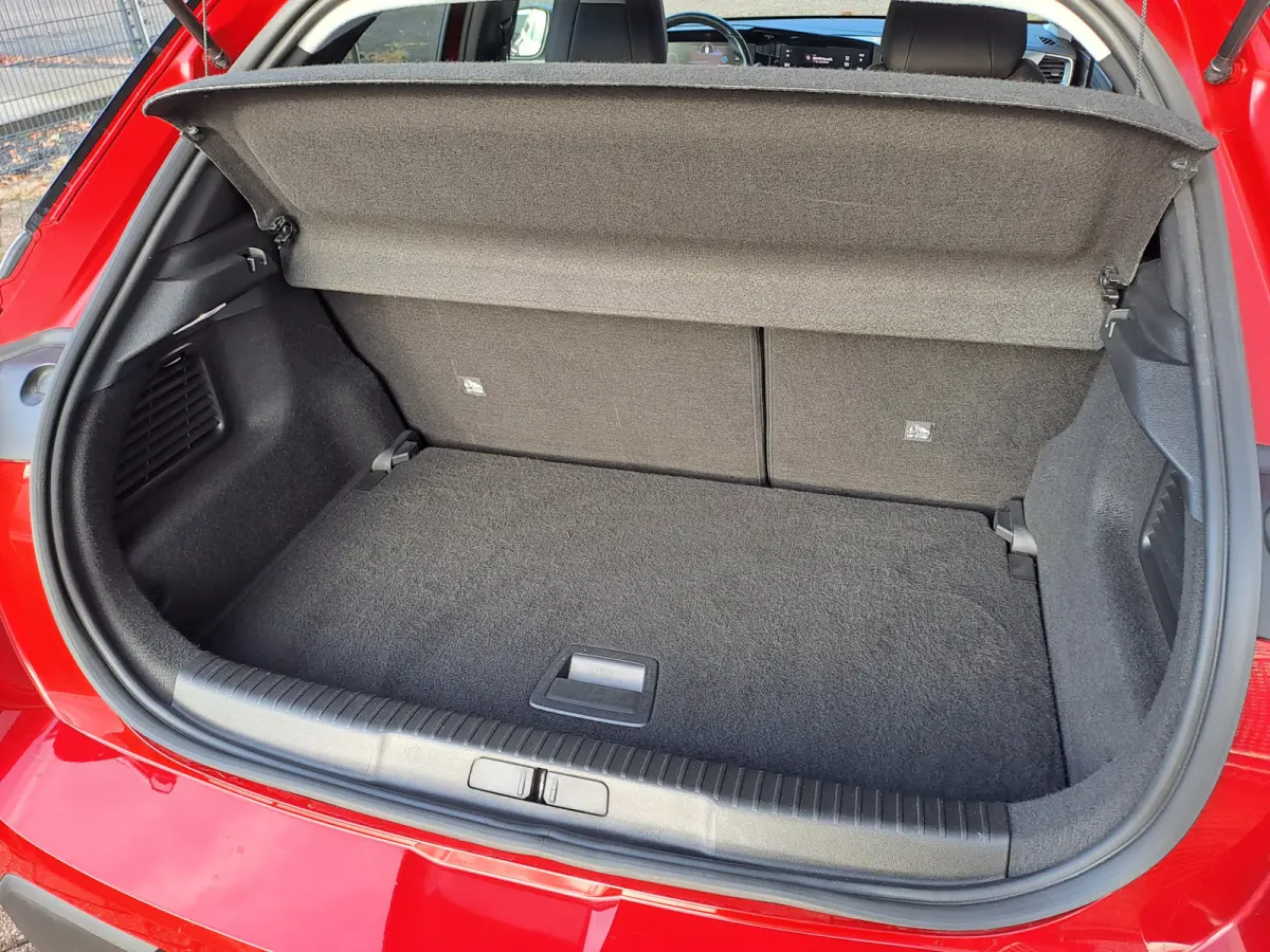 1.2 Turbo Elegance | Navi | Camera | LM Velgen | Cruise | Apple Carplay/Android Auto | Voorstoelen Verw. | Stuur Verw.