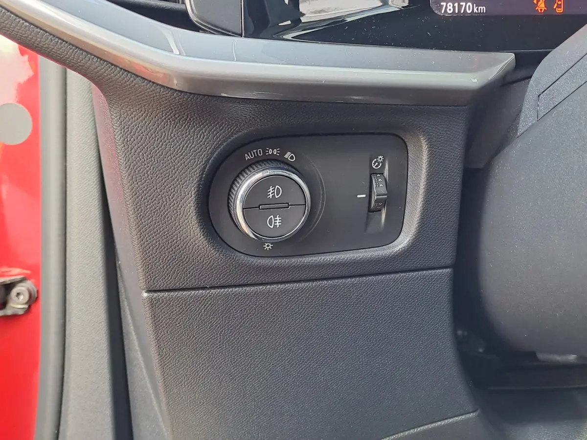 1.2 Turbo Elegance | Navigatie | Camera | LM Velgen | Cruise  | Stoel/stuur Verwarming | Sensoren | Apple Carplay/Android Auto | Rijstrooksensor met correctie