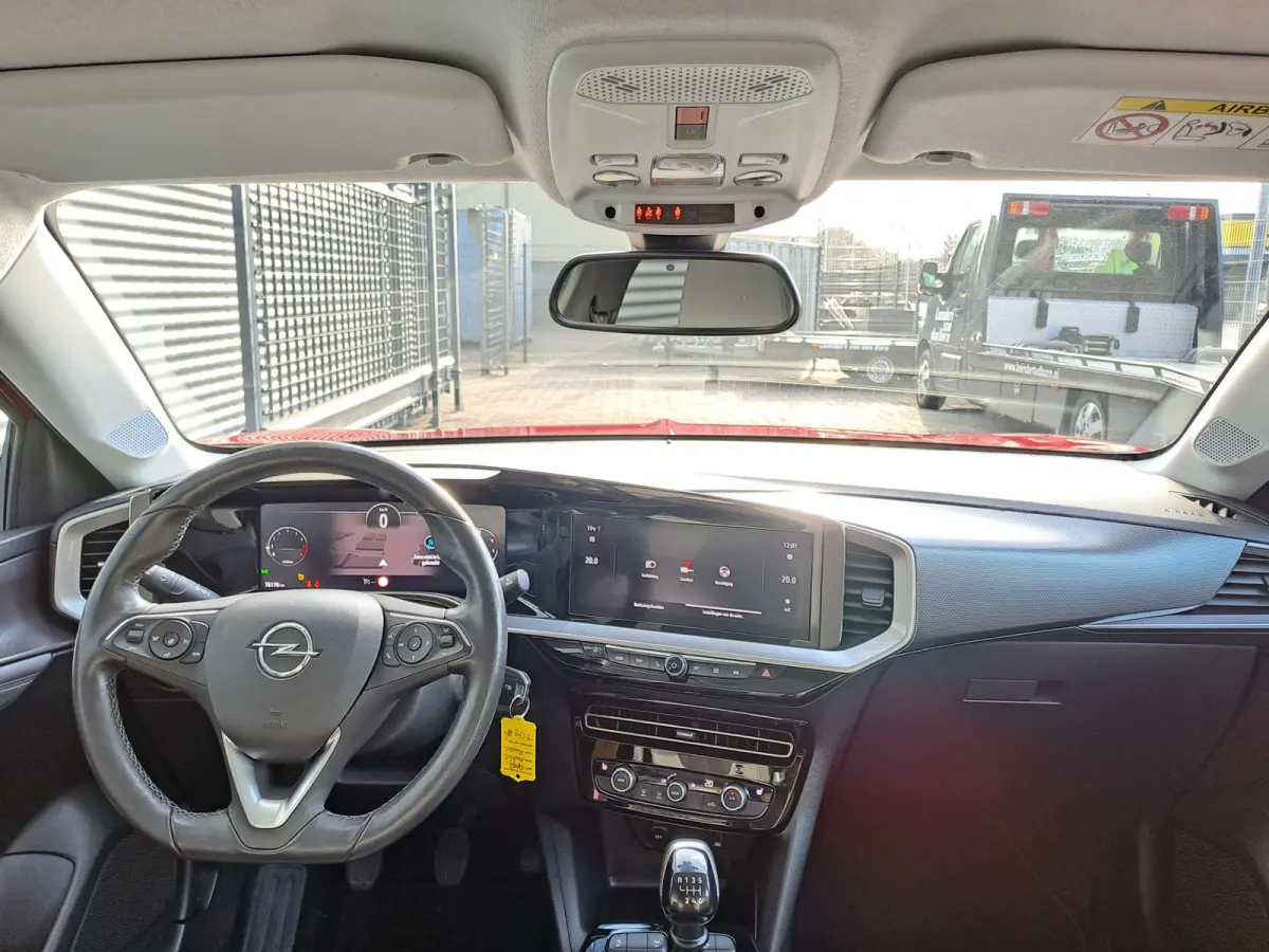 1.2 Turbo Elegance | Navigatie | Camera | LM Velgen | Cruise  | Stoel/stuur Verwarming | Sensoren | Apple Carplay/Android Auto | Rijstrooksensor met correctie