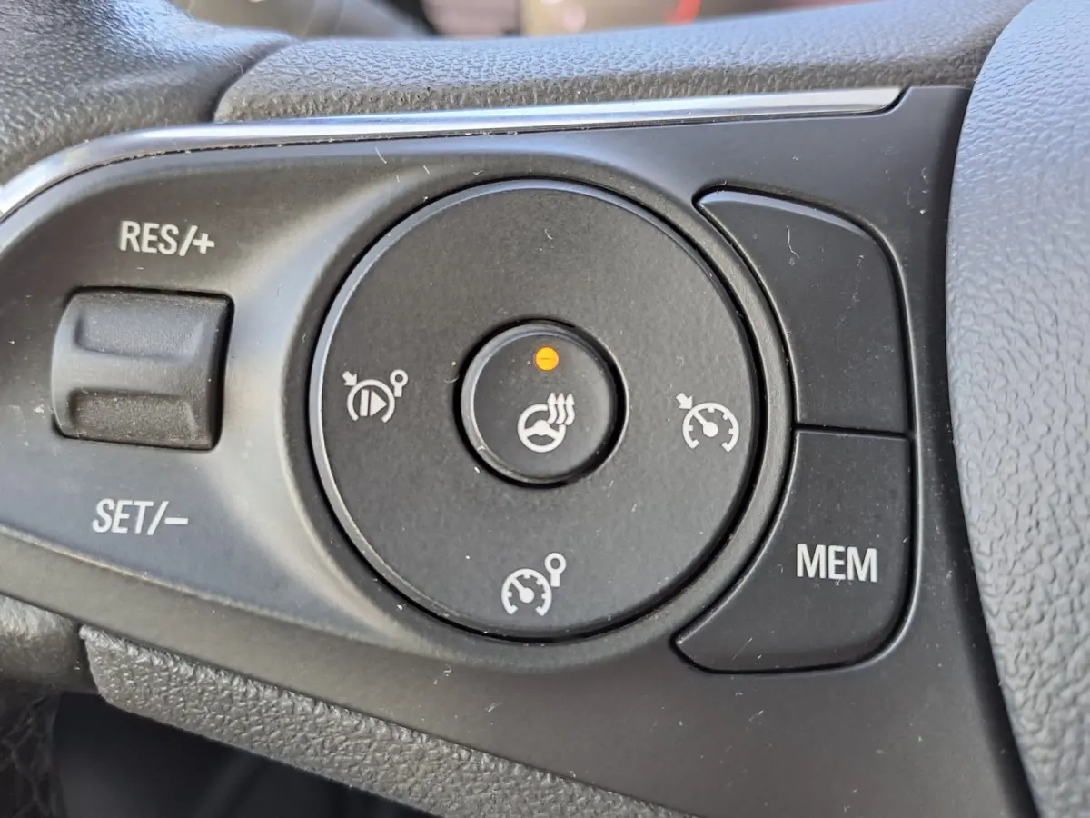 1.2 Turbo Elegance | Navigatie | Camera | LM Velgen | Cruise  | Stoel/stuur Verwarming | Sensoren | Apple Carplay/Android Auto | Rijstrooksensor met correctie