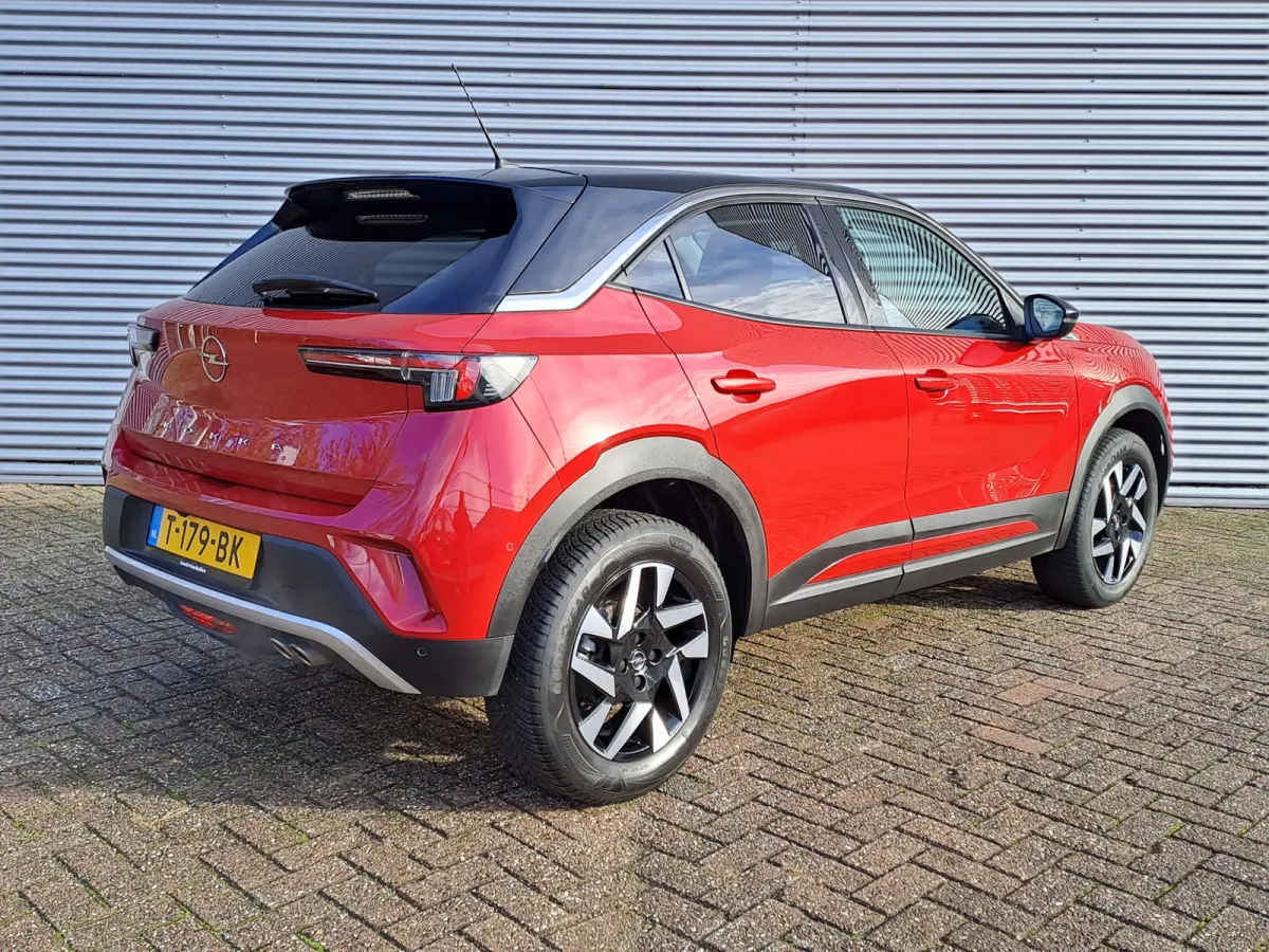 1.2 Turbo Elegance | Navi | Camera | LM Velgen | Cruise | Apple Carplay/Android Auto | Voorstoelen Verw. | Stuur Verw.