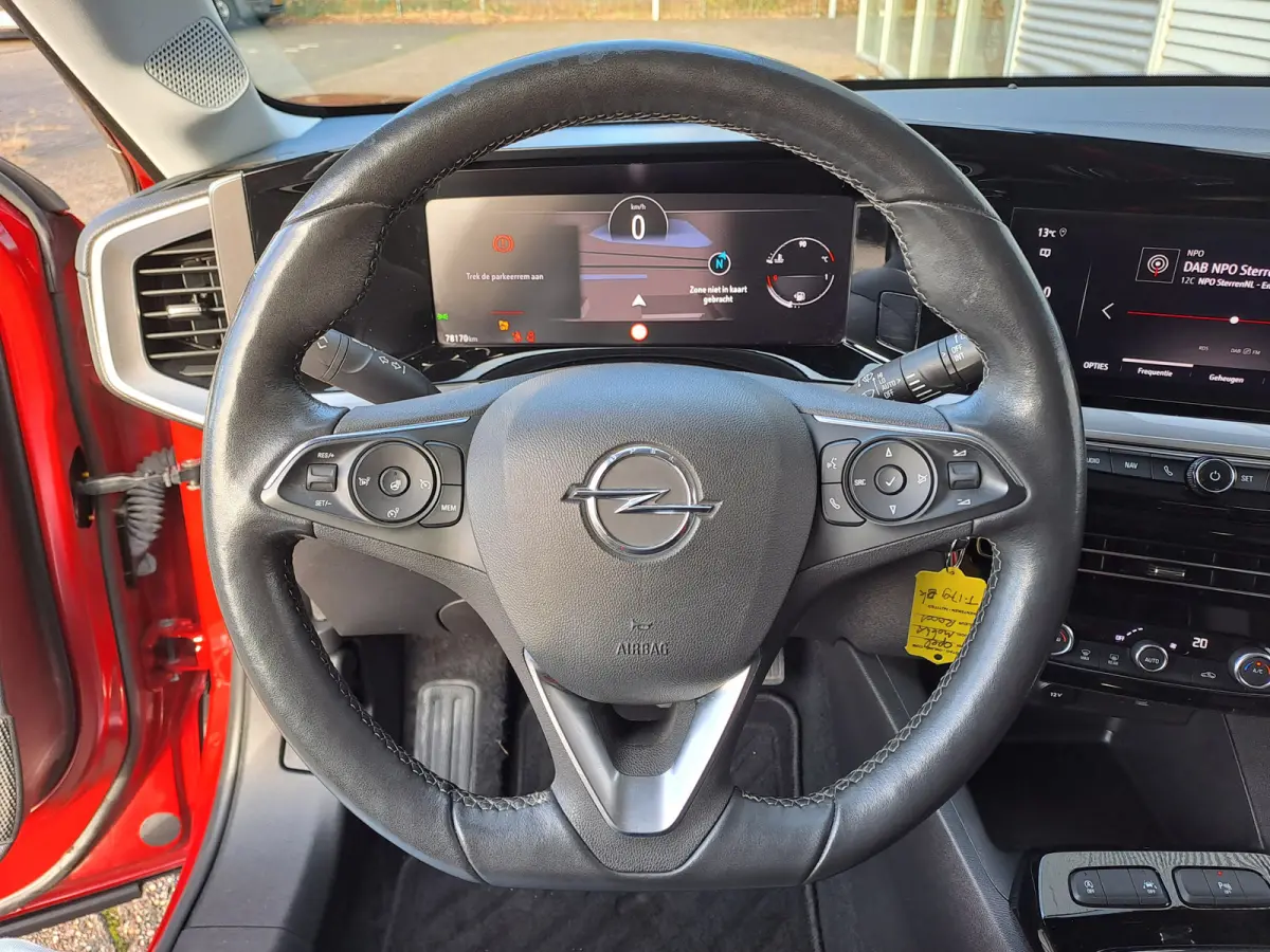 1.2 Turbo Elegance | Navigatie | Camera | LM Velgen | Cruise  | Stoel/stuur Verwarming | Sensoren | Apple Carplay/Android Auto | Rijstrooksensor met correctie