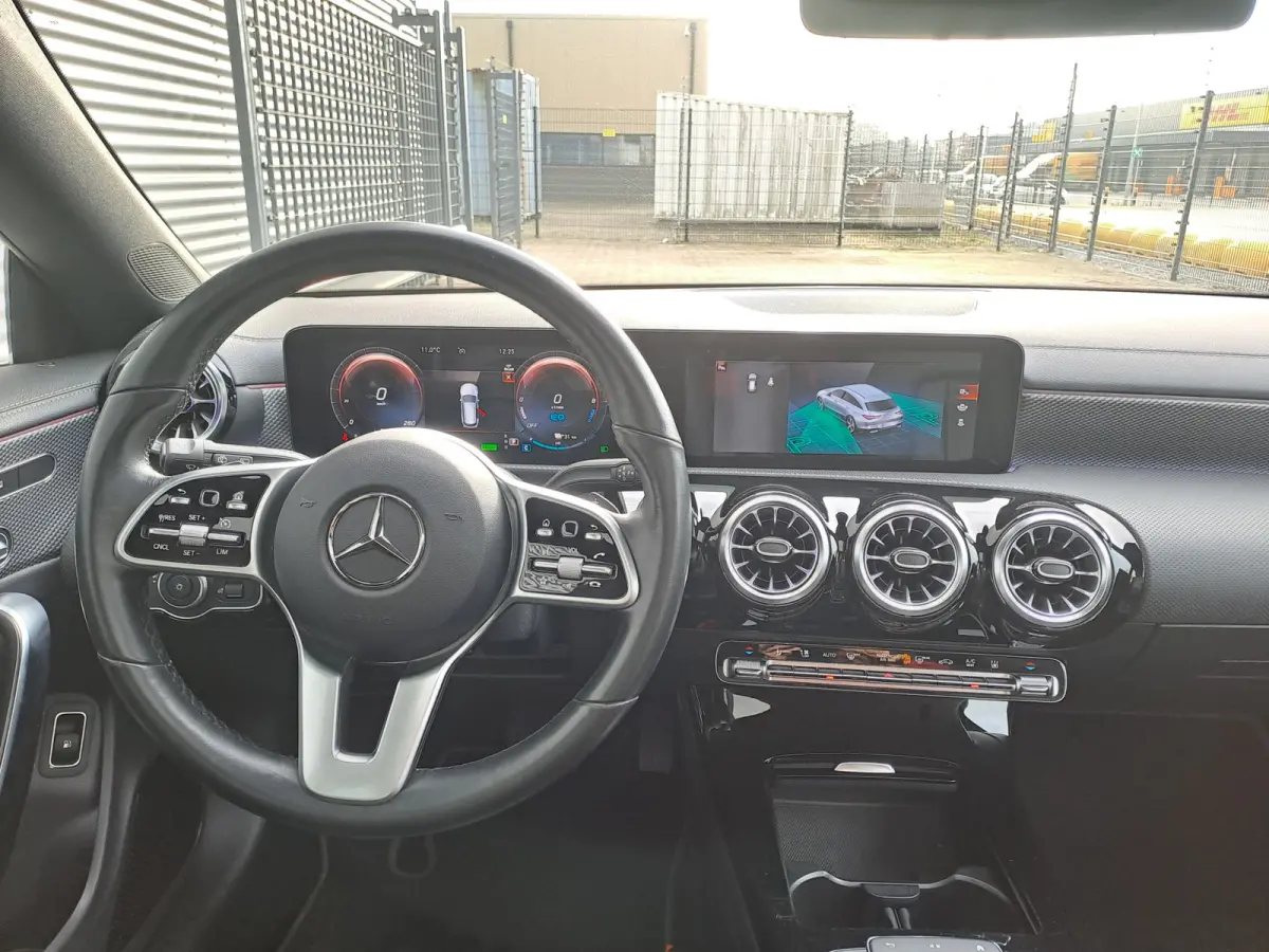 250 e Business Solution AMG Limited PHEV | AUTOMAAT | Navigatie | Panorama dak | Stoelverwarming