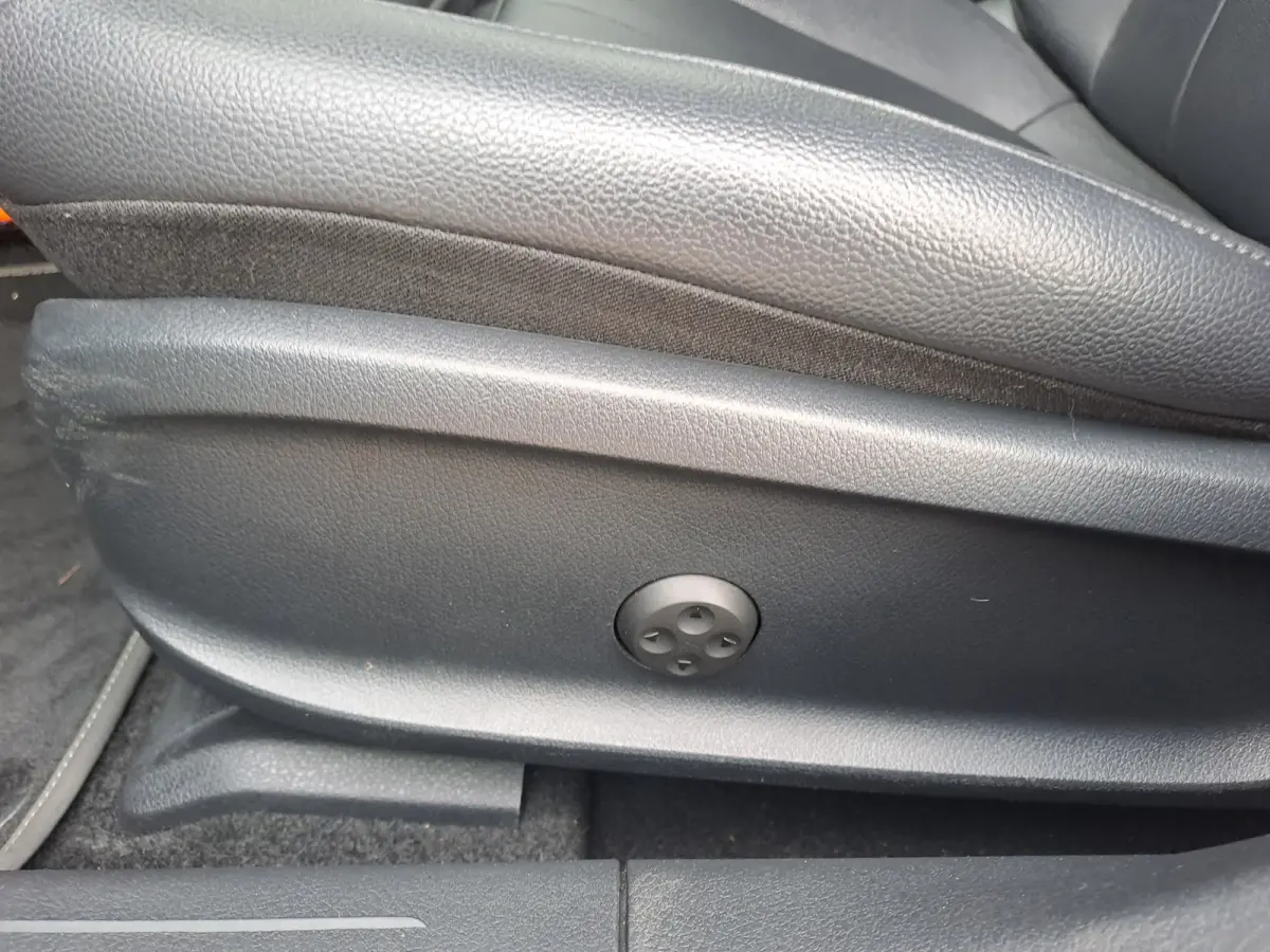 250 e Business Solution AMG Limited PHEV | AUTOMAAT | Navigatie | Panorama dak | Stoelverwarming