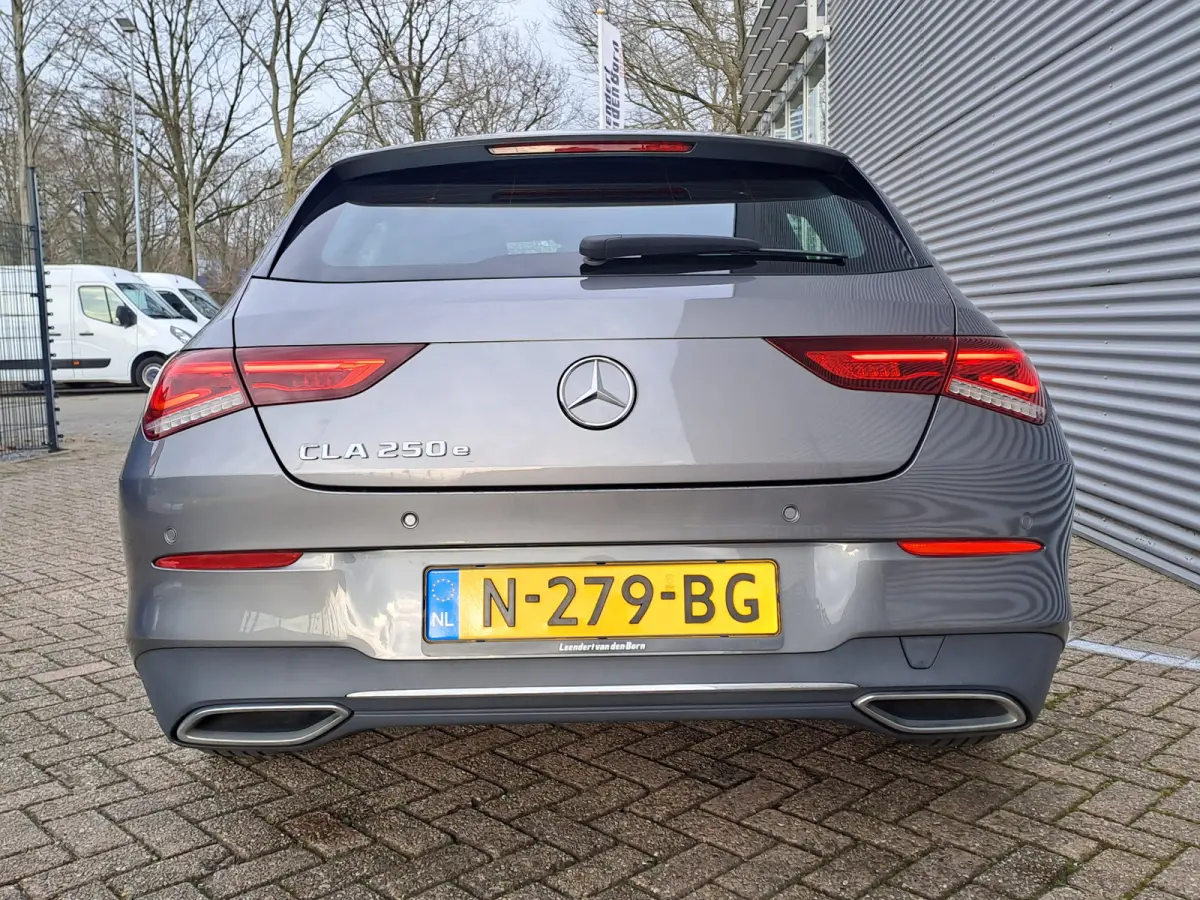 250 e Business Solution AMG Limited PHEV | AUTOMAAT | Navigatie | Panorama dak | Stoelverwarming