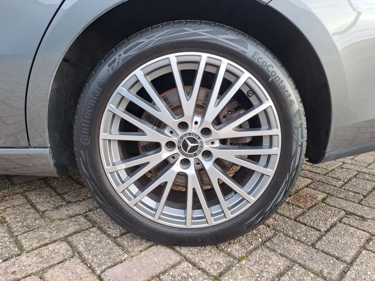 250 e Business Solution AMG Limited PHEV | AUTOMAAT | Navigatie | Panorama dak | Stoelverwarming