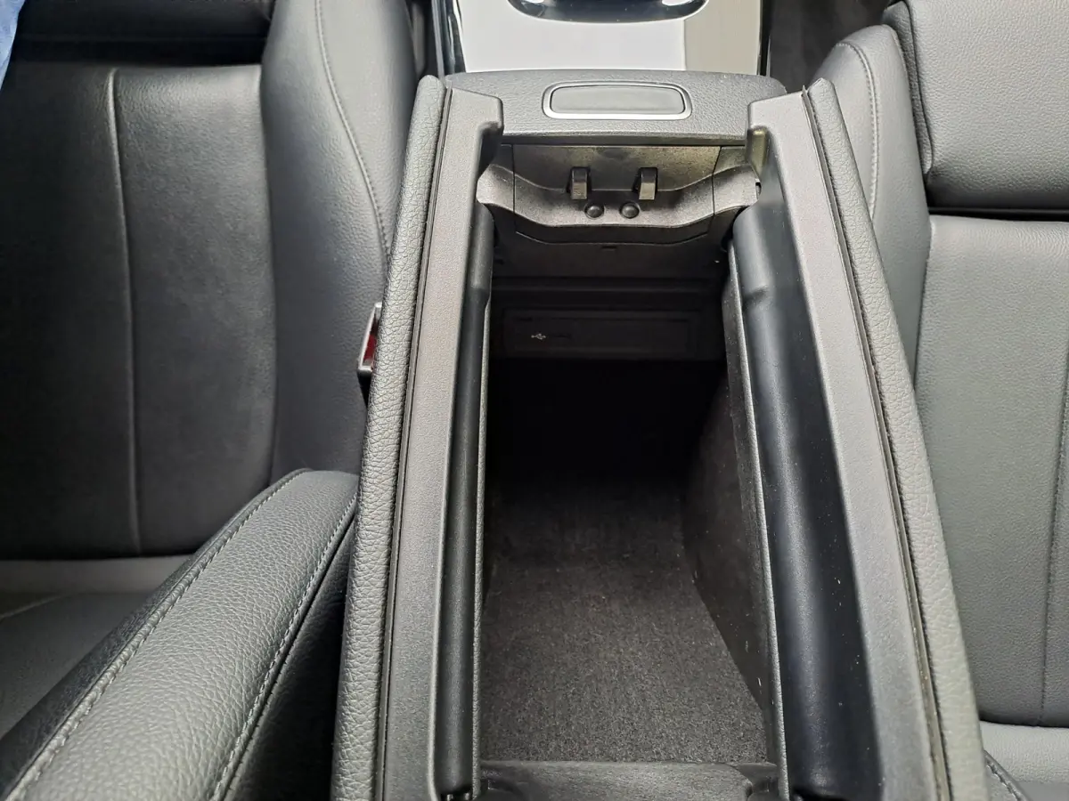 250 e Business Solution AMG Limited PHEV | AUTOMAAT | Navigatie | Panorama dak | Stoelverwarming