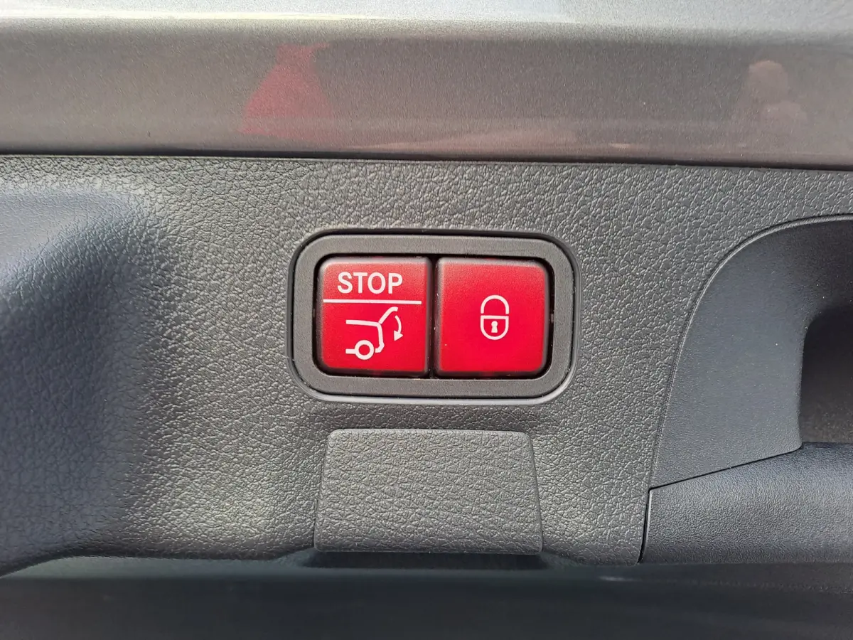 250 e Business Solution AMG Limited PHEV | AUTOMAAT | Navigatie | Panorama dak | Stoelverwarming