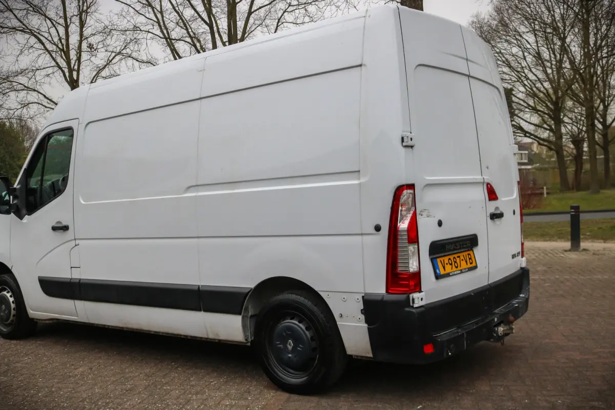 FWD T33 L2H2 FWD dCi 130