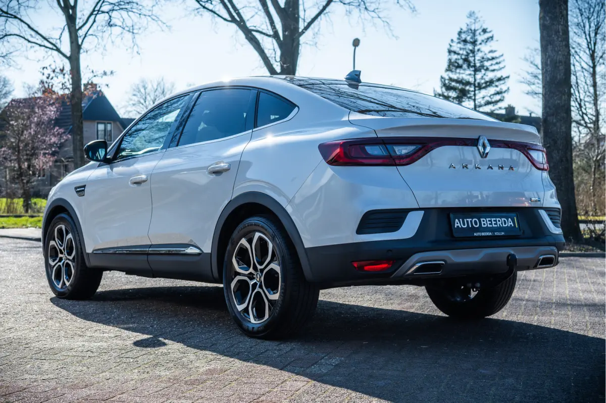 E-Tech hybrid 145 techno | Trekhaak | Fabrieksgarantie tot 3-2028 max. 100.000km