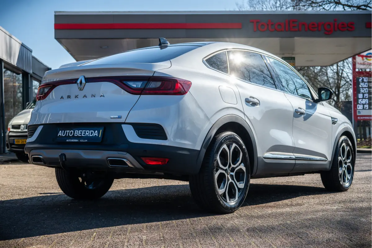 E-Tech hybrid 145 techno | Trekhaak | Fabrieksgarantie tot 3-2028 max. 100.000km
