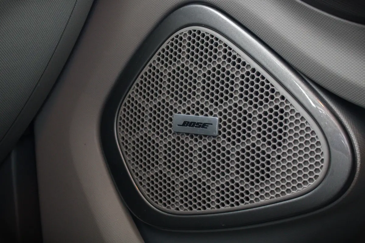 R90 Edition One 41 kWh | Huuraccu | Bose | Achteruitrijcamera