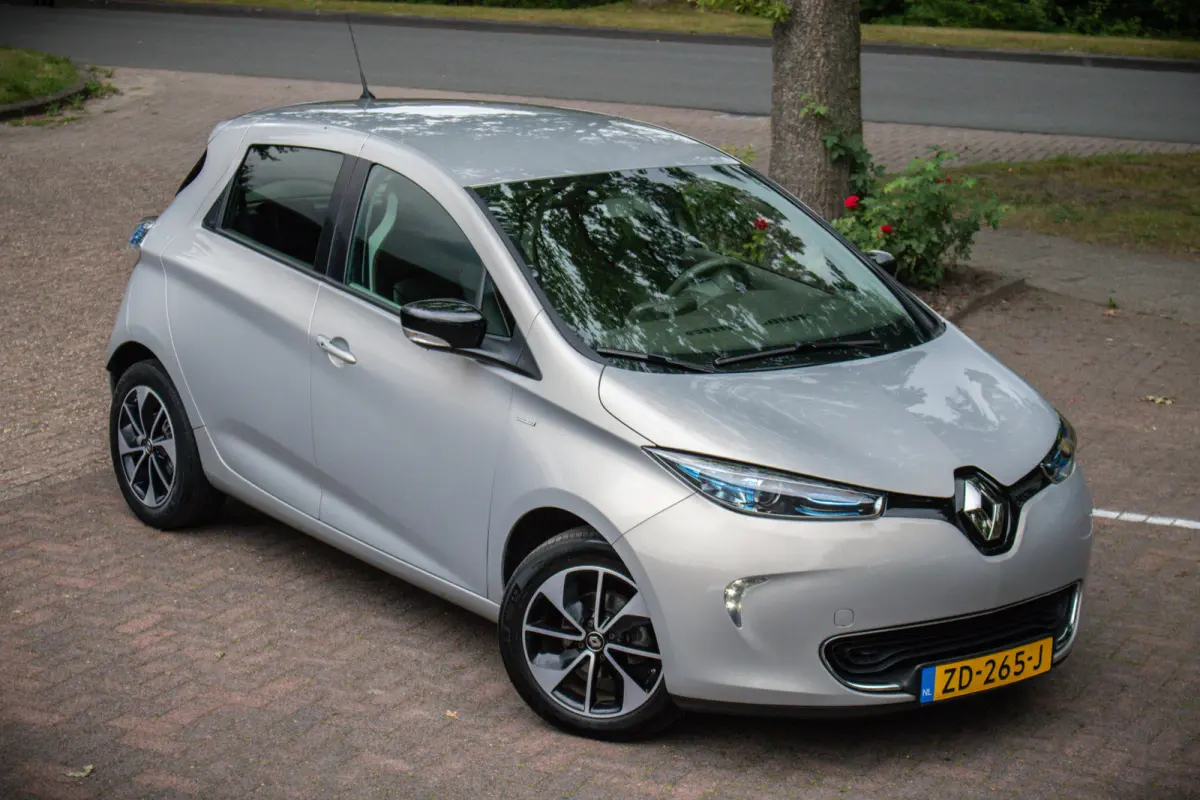 R90 Edition One 41 kWh | Huuraccu | Bose | Achteruitrijcamera