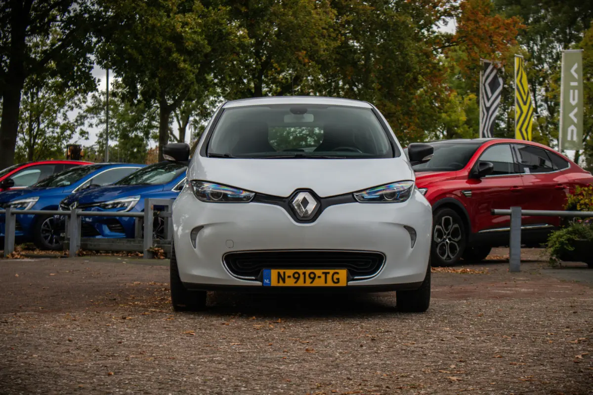 R110 Limited 41 kWh | Huuraccu | Achteruitrijcamera