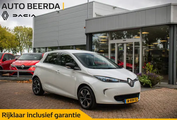 R110 Limited 41 kWh | Huuraccu | Achteruitrijcamera