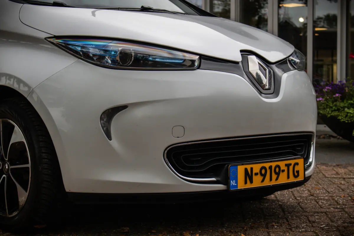 R110 Limited 41 kWh | Huuraccu | Achteruitrijcamera