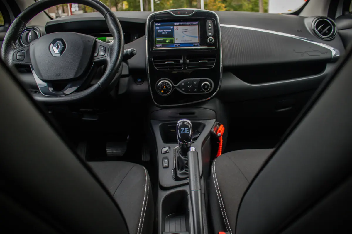 R110 Limited 41 kWh | Huuraccu | Achteruitrijcamera