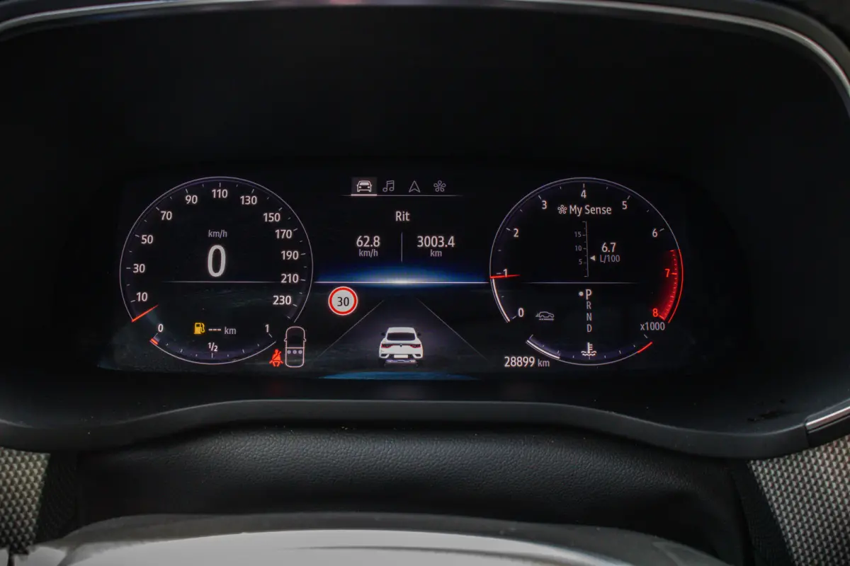 mild hybrid 140 EDC techno | Stoel- en stuurwiel verwarming | Achteruitrijcamera | Adaptieve cruise control |