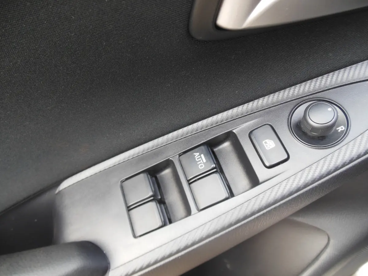 1.5 SkyActiv-G 90 Centre-Line 12 maanden Bovag garantie carplay/android automaat