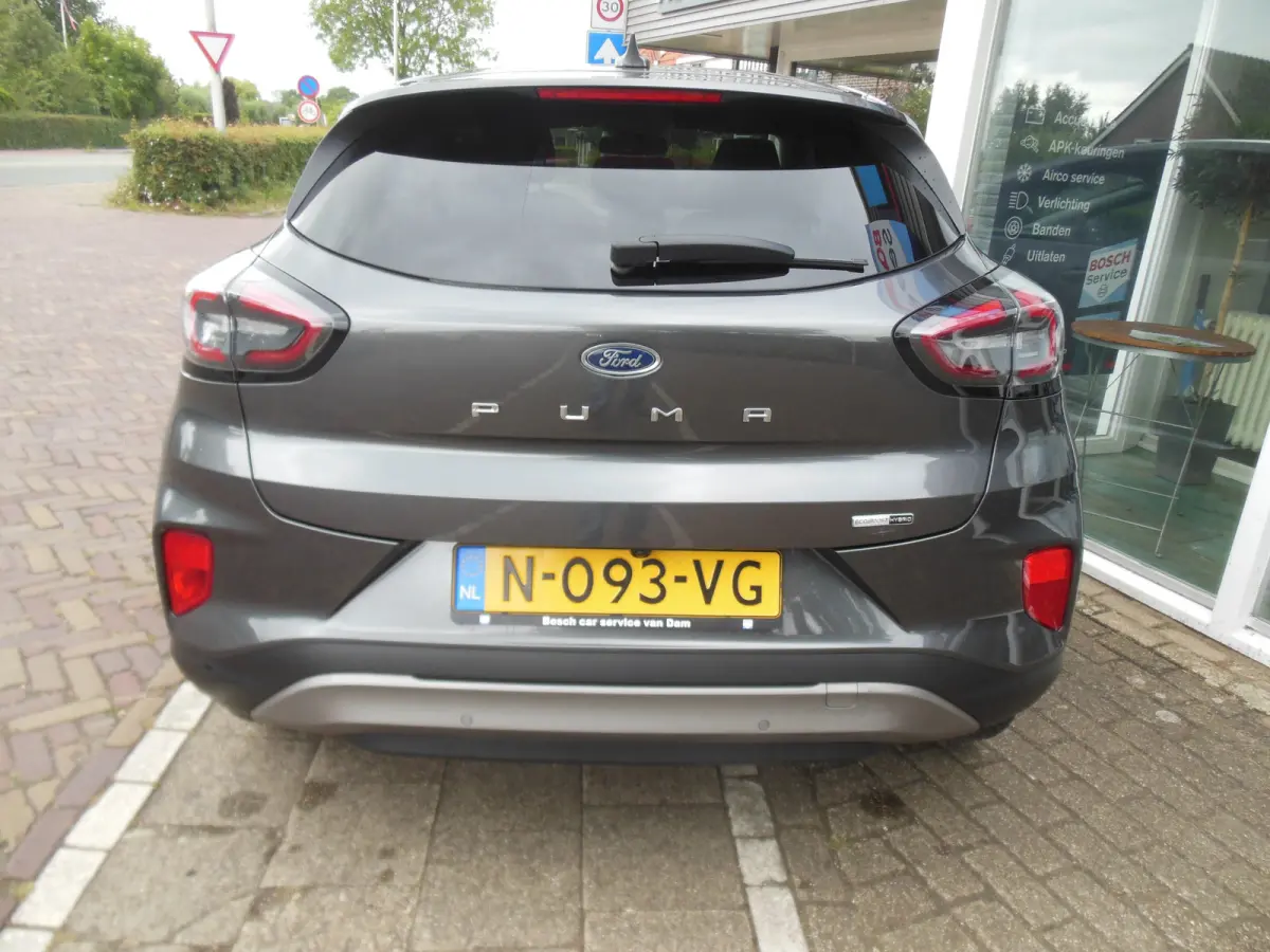 1.0 EcoBoost Titanium 12 maanden Bovag garantie carplay/android